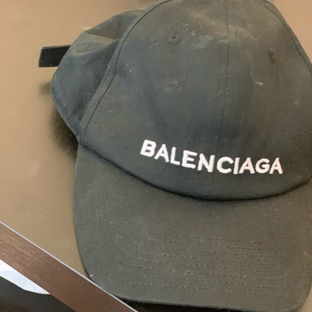 Balenciaga cap